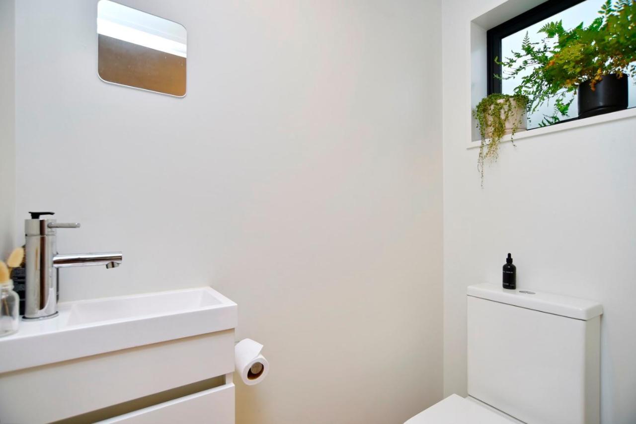Urban Escape Addington Townhouse Walk To Stadium & Cafes Christchurch Exterior foto